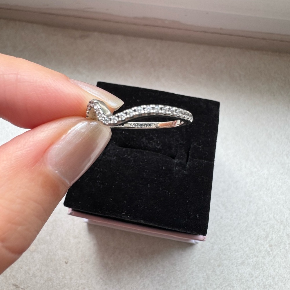 Pandora Sparkle Silver Wave Ring - Picture 5 of 8